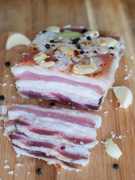 Cum să murarea bacon la domiciliu - un pas cu pas fotografii reteta (untură) Cum să murarea bacon la domiciliu - un pas cu pas reteta fotografii
