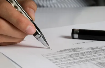 Beneficiarii finali, proprietarii efectivi - care este (desigur) Beneficiarii finali, proprietarii efectivi - care este