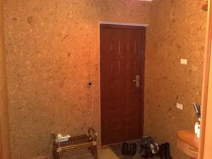 Combinând tapet în fotografie hol