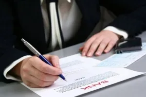 Cine semnează certificatul de 2-PIT, și modul în care se face