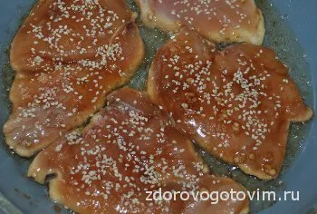 Pui marinate în sos de soia, bucătar