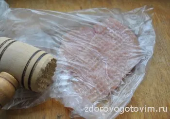 Pui marinate în sos de soia, bucătar