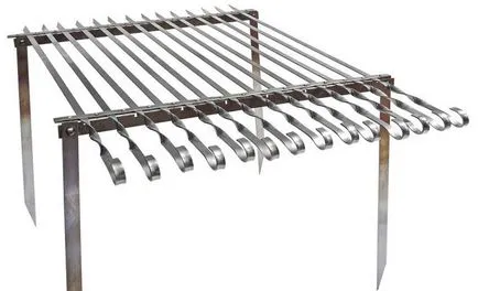 Gratare din metal cu mâinile lor