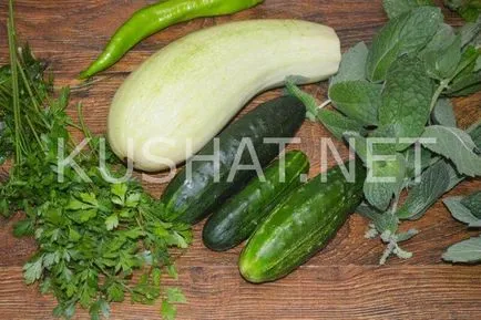 castraveti murati cu suc de fructe în timpul iernii (cu dovlecei muraturi in fotografie iarna) castraveti murati cu suc de fructe pentru iarna