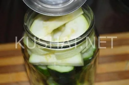 Murături cu suc de fructe de iarna (iarna) castraveti murati cu suc de fructe pentru iarna