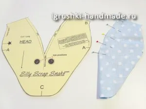 șarpe de jucărie moale cu mâinile lor, jucării și jocuri cu mâinile moi și jucării tricotate, păpuși din (lor) șarpe de jucărie moale cu mâinile lor, jucării și jocuri cu mâinile moi și jucării tricotate, păpuși