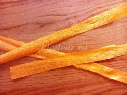 hârtie Narcise cu mâinile cu copii în vârstă de 5-7 ani (Kruglov) hârtie Narcise cu mâinile cu copii de 5-7 ani