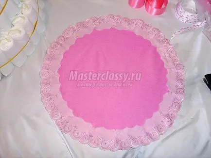 Tort de scutece cu mâinile lor