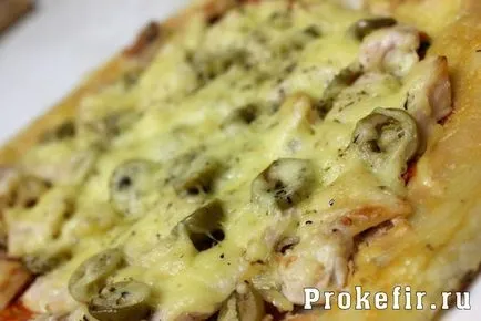 Pizza cu roșii de pui și - rețeta cu o fotografie (fără drojdie)