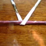 Țesut trese plate din tubii ziare Crafts practice din resturi de materiale (țesut) Țesut trese plate din tubii ziare Crafts practice din resturi de materiale