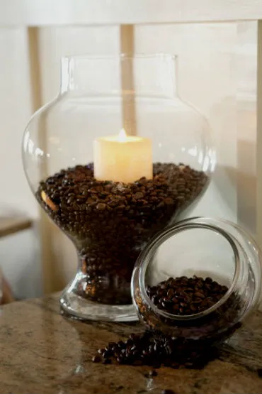 Crafts din boabe de cafea sau boabe de cafea în decorul (artefacte de boabe de cafea) Artizanat din boabe de cafea sau boabe de cafea în decorul