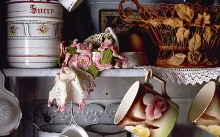 Artizanat pentru a decora bucătărie cu mâinile fotografia lui (mâini) Artizanat pentru a decora bucătărie cu mâinile fotografia lui