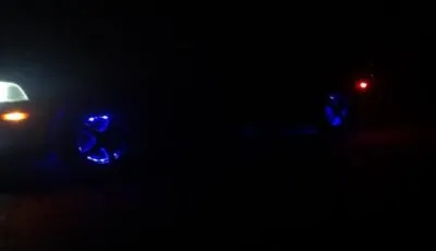 Unitatea de iluminare din spate cu mâinile, meserii pentru automobile (CD-uri) Unitatea de iluminare din spate cu mâinile, meserii pentru automobile