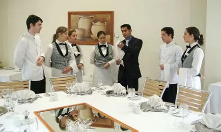 Managerul Ocupația restaurant (cerințe, funcții), funcționarii taxe admin