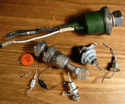 Locuri de munca diode