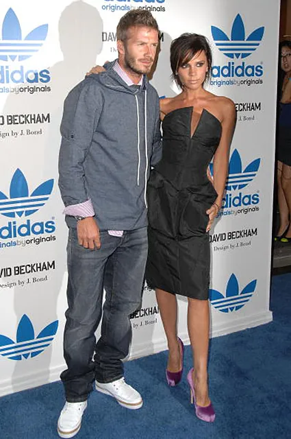 Cinci motive pentru care căsătoria lui David și Victoria Beckham aproape dezintegrat Whisperer (David) Cinci motive pentru care căsătoria lui David și Victoria Beckham aproape că sa prăbușit, bârfe