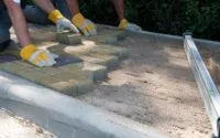 Soluția pentru plăci de trotuar proporție, compoziția și modul de a face la domiciliu