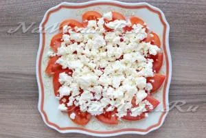 Salata cu branza feta si reteta de tomate cu o fotografie