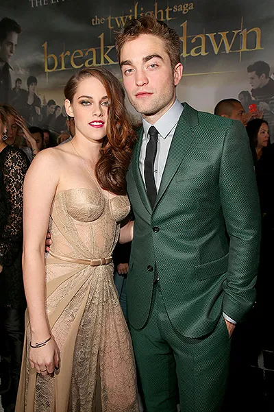 Robert Pattinson Kristen Stewart vrea să invite la nunta sa cu nuiele FKA, bârfa (Kristen) Robert Pattinson Kristen Stewart vrea să invite la nunta lui cu FKA nuiele, bârfe