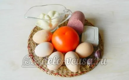 Salata de cârnați, brânză și rețetă tomate pas (straturi de salată cu cârnați și roșii) Salata cu salam, brânză și roșii pas cu pas reteta