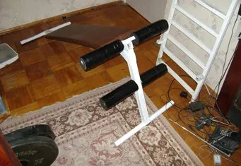 Simulator de casa pentru presa cu mâinile lor