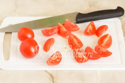 Salata cu broccoli si rosii - reteta cu o fotografie
