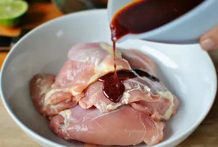 Frigaruile cele mai delicioase de carne de porc cum se face sosul, carnea era moale și suculentă