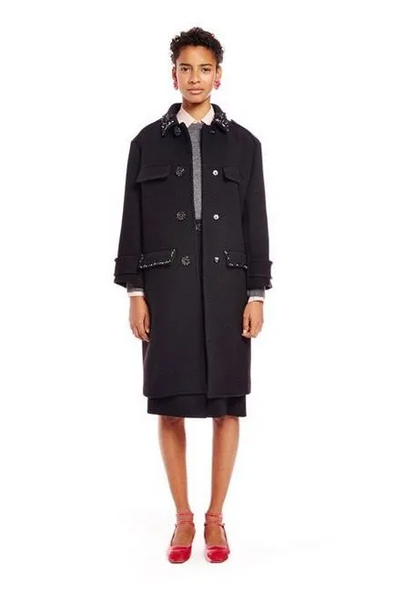 Din ceea ce sa poarte haina neagra (152 imagini) clasice, lungi, scurte, genunchi, alb-negru, cu (strat oversayz negru) Din ceea ce sa poarte haina neagra (152 imagini) clasice, lungi, scurte, genunchi, alb-negru, cu
