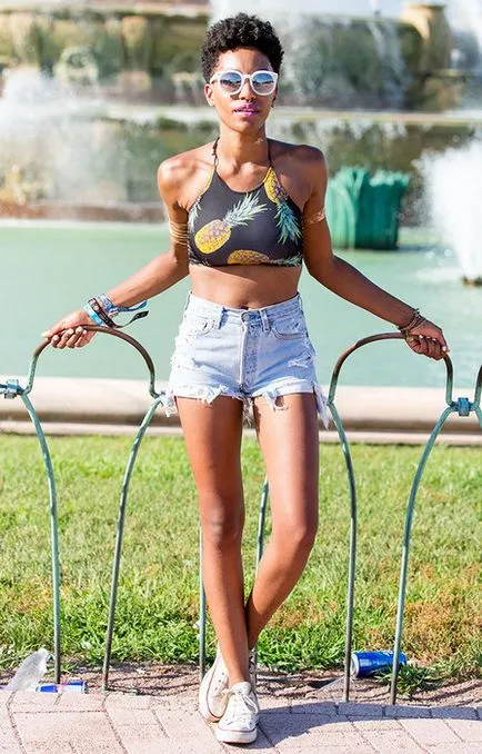 Din ceea ce sa poarte femei blugi pantaloni scurți, fotografie, vara 2016, revista cosmopolit (pantaloni scurți) Din ceea ce sa poarte blugi pantaloni scurți, fotografie, vara 2016, revista cosmopolită femei