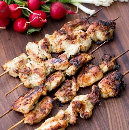 Frigarui de rețete de pui 5 marinate cele mai gustoase la carne a fost moale (shish kebab) Frigarui de rețete de pui 5 marinade cele mai gustoase la carne a fost moale