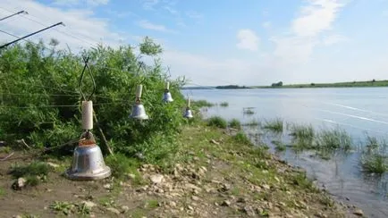 Tackle pentru pescuitul de somn de pe mal, cu mâinile lor - o fotografie, video