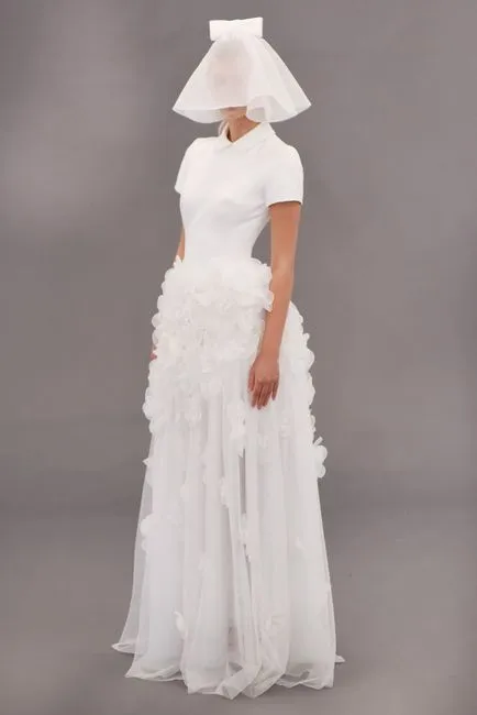 Modest, dar frumoasa rochie de mireasa 2017-2018