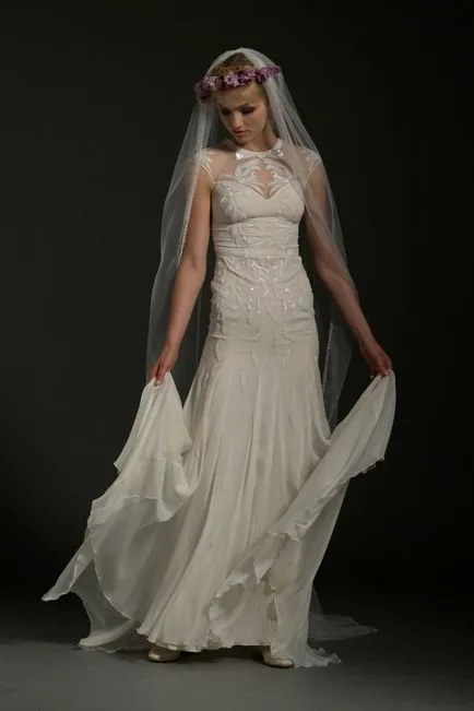 Modest, dar frumoasa rochie de mireasa 2017-2018
