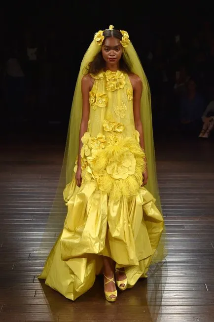 Modest, dar frumoasa rochie de mireasa 2017-2018