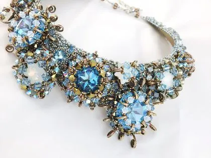 Rhinestones și Rivoli în crearea de bijuterii (pietre alte forme) Rhinestones și Rivoli în crearea de bijuterii