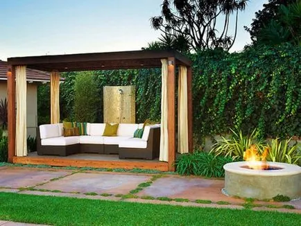 Construcție și design de patio la cabana cu mâinile fotografia lui