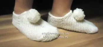 Papuci model de 32 spițe de papuci tricotate, de tricotat pentru femei