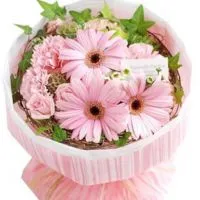 Ambalaje de flori cu propriile sale mâini (mâini) Ambalaje de flori cu propriile sale mâini
