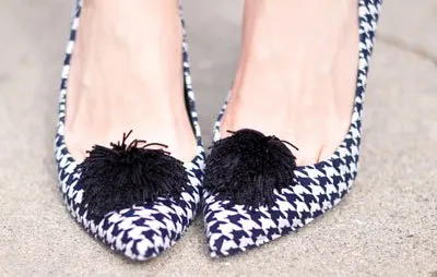 Pentru a decora pantofi cu mâinile lor
