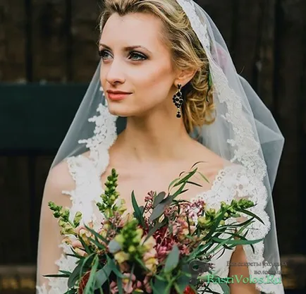 Tendințe în coafuri de nunta 2017 - 100 fotografii, rastivolos (coafuri de nunta cu tiara) Tendințe în coafuri de nunta 2017 - 100 fotografii, rastivolos