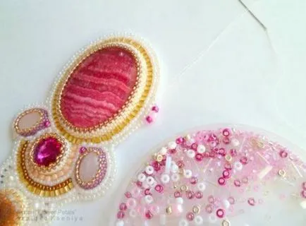 Jewellery Beaded pentru schemele de începători, fotografii și clipuri video cu u