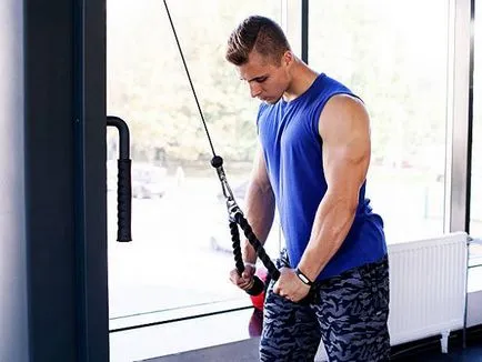 exerciții de triceps - cel mai bun set de tehnici de descriere