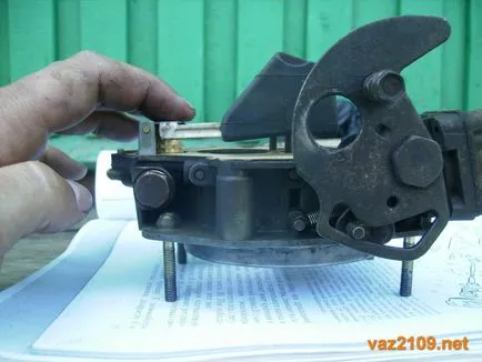 Nivelul de combustibil din vasele carburator, vase de reparații 2108 2109 21099
