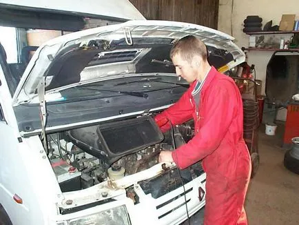 Aparate de vehicul cu motor