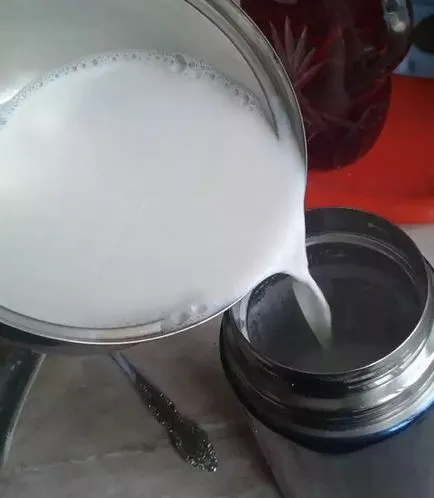 Opțiuni pentru gătit lapte la cuptor la domiciliu - în multivarka (Redmond și alte (nutriție adecvată) Opțiuni pentru gătit lapte la cuptor la domiciliu - în multivarka (Redmond și alte