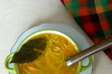 Casă delicioase rețete de supă de pui cu pas cu pas fotografii (delicios) Casă delicioase rețete supa de pui cu pas cu pas fotografii
