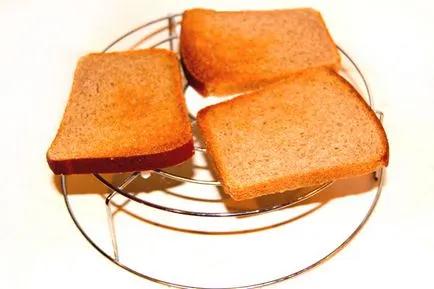 sandwich-uri crocante delicioase cu usturoi și tomate (tomate) sandwich-uri crocante delicioase cu usturoi si rosii