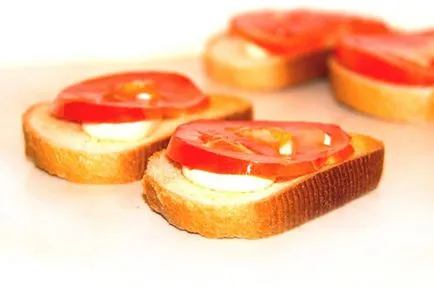 sandwich-uri crocante delicioase cu usturoi și roșii (fotografie tip sandwich rețetă cu usturoi și roșii) sandwich-uri crocante delicioase cu usturoi si rosii