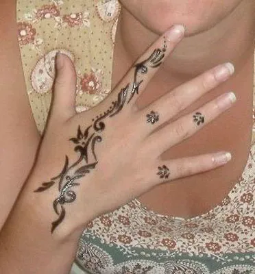 Totul despre desen henna la domiciliu (condiții) Totul despre pictura henna acasă
