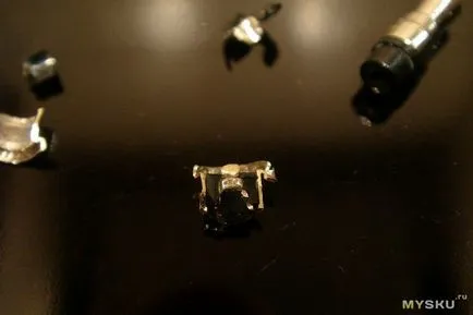 Acolo el are un buton secret teribil - inteligent - butoane pentru smartphone-ul (butonul) Acolo el are un buton secret teribil - inteligente - butoane pentru smartphone-uri